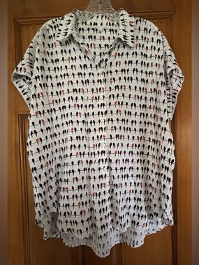 NWOT Jane and Delancey White Button-Down Shirt with Multicolor Parrot Print
